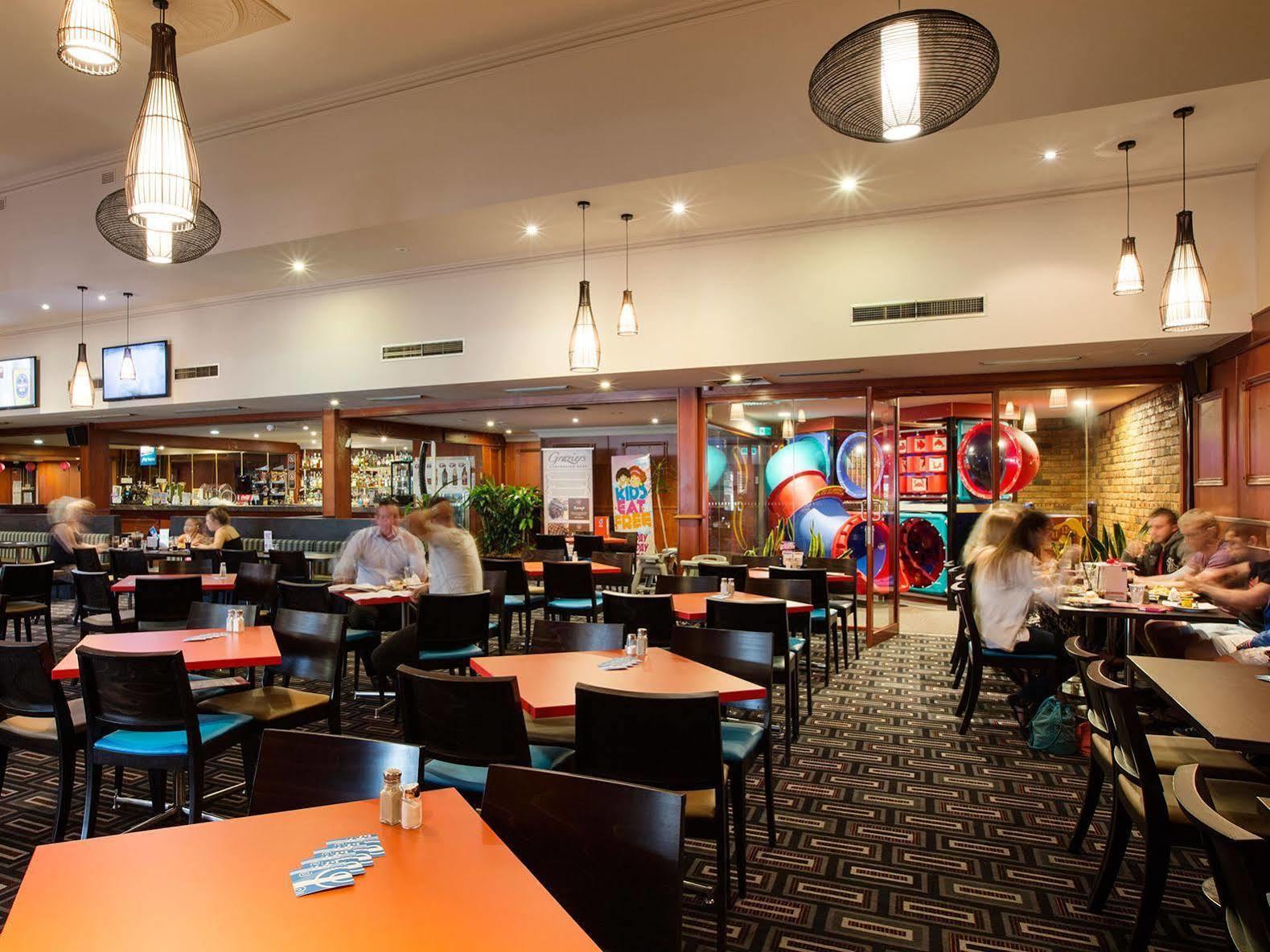 Nightcap At Blue Cattle Dog Hotel Rooty Hill Bagian luar foto